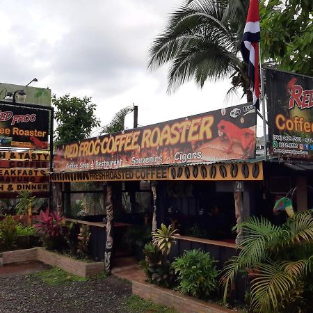 Red Frog Hotel La Fortuna Екстериор снимка