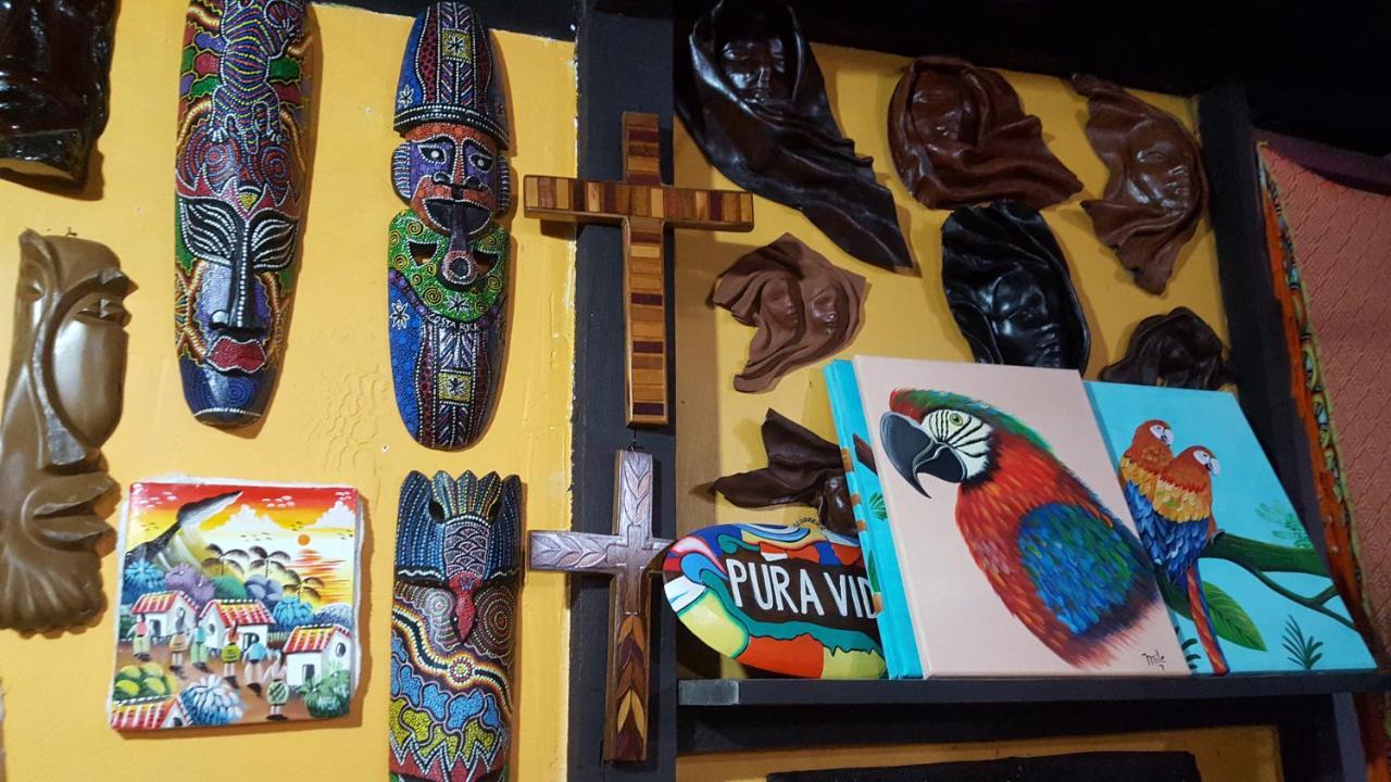 Red Frog Hotel La Fortuna Екстериор снимка