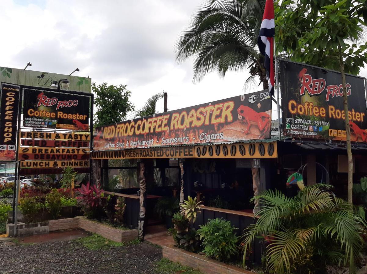 Red Frog Hotel La Fortuna Екстериор снимка
