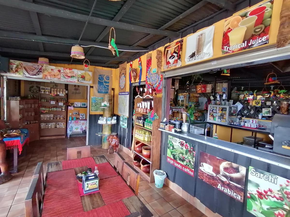 Red Frog Hotel La Fortuna Екстериор снимка