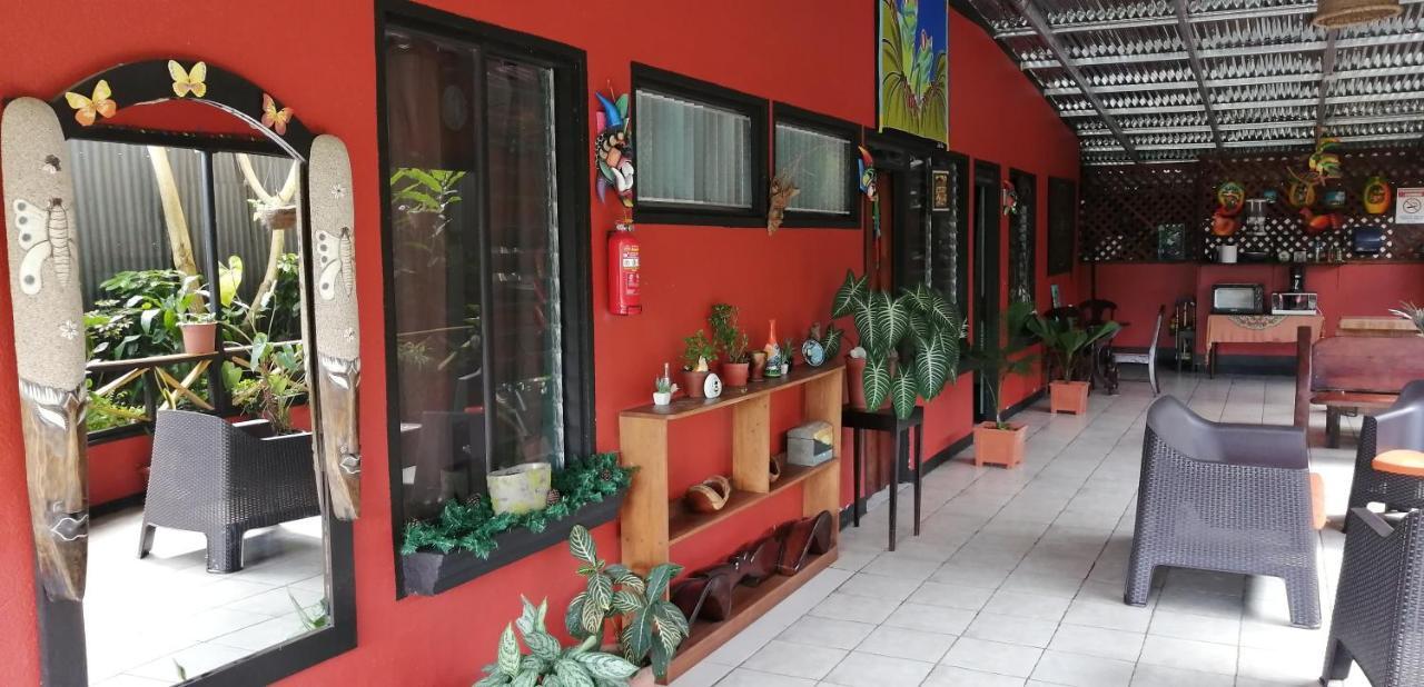 Red Frog Hotel La Fortuna Екстериор снимка