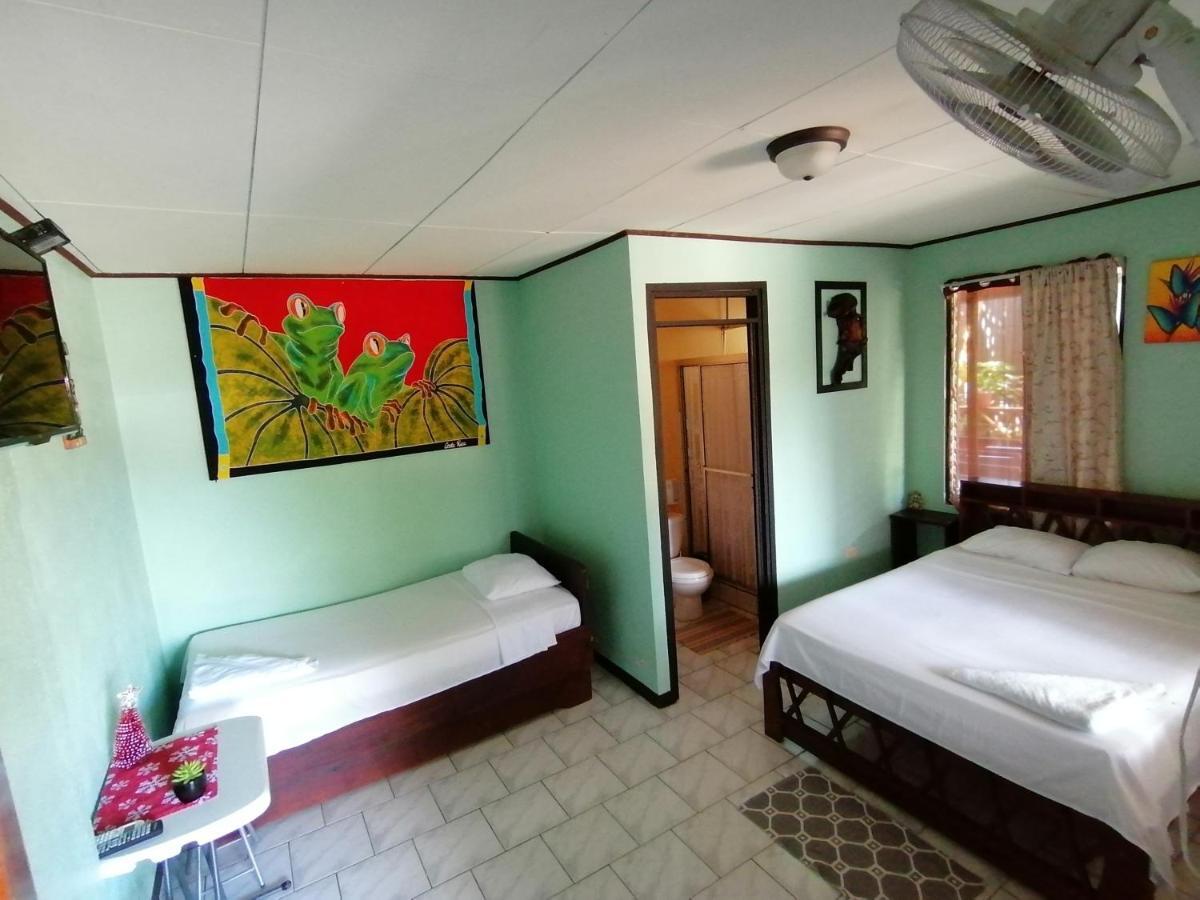 Red Frog Hotel La Fortuna Екстериор снимка